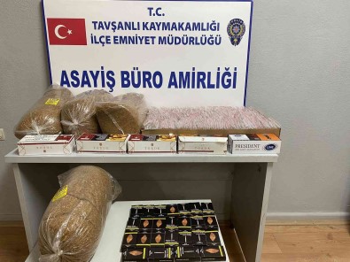 Tavsanli'da Kaçak Tütün Ve Makaron Operasyonu
