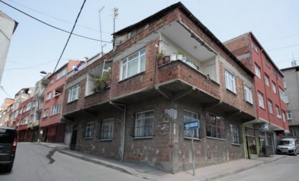 Esenler sakini, dönüşümü tamamlanan evlerinin heyecanını yaşıyor!