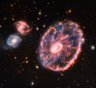 James Webb Teleskobu Cartwheel Galaksisi'ni Görüntüledi