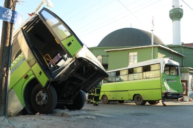Yolcu Dolu Otobüs Böyle Uçtu