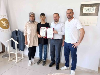 Simav'da Hafizlara Belgeleri Verildi