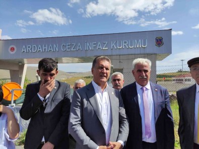 TDP Genel Baskani Sarigül'den 'Genel Af' Çagrisi