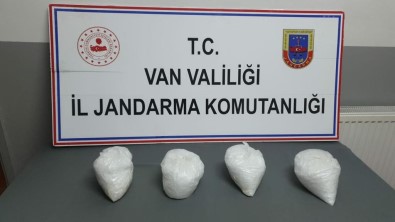 Çaldiran'da 10 Kilo 500 Gram Metamfetamin Ele Geçirildi