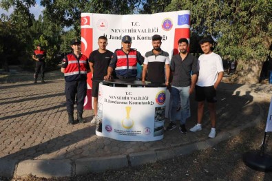 Jandarma Kadina Karsi Siddet Ile Ilgili Erkekleri Bilgilendirecek