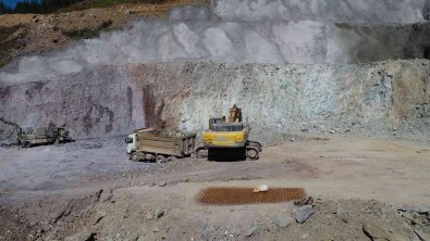 5 Bin 590 Dekar Tarim Arazisine Can Suyu Olacak Barajda Çalismalar Basladi