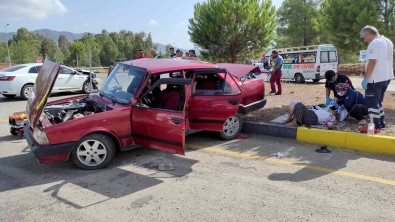 Fethiye'de Trafik Kazasi Açiklamasi 5 Yarali
