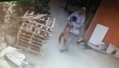 Istanbul'da Dehset Anlari Kamerada Açiklamasi Balkondan Düsen Çocugunu Kucaginda Tasidi