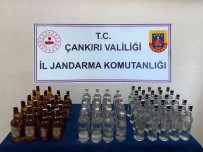 Jandarma Ekiplerinin Durdurdugu Araçtan 54 Litre Kaçak Alkol Ele Geçirildi