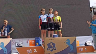 Sporcu Özlem Sakarya Ankara'da Birinci Oldu