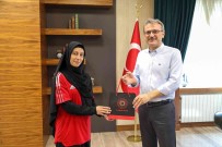 Bingöl'de Bocce Birincileri Ödüllendirildi