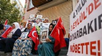Diyarbakır annelerinden 'evlat nöbetlerine' destek çağrısı! 'Dünya sesimizi duysun'