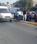 Eyüpsultan'da Trafikteki Sürücüler Arasinda Yol Verme Kavgasi Kamerada