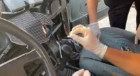 Otomobil Izgarasindaki Uyusturucu Jandarmanin Gözünden Kaçmadi Haberi