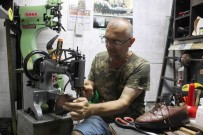 Çiraklikla Basladigi Meslegini 33 Yildir Sürdürüyor