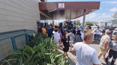 Ibrahim Tatlises Hastaneye Kaldirildi