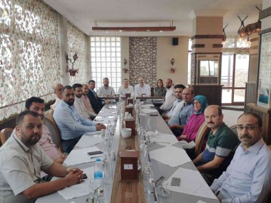 Manisa'da 54 STK'dan Gülsen'e Tepki