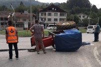 Semt Pazarina Giden Traktör Ile Tir Çarpisti Açiklamasi 1 Yarali