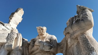Ahilik Haftasina Hazirlanilan Kirsehir'de, 'Ahi Evran, Yunus Emre, Haci Bektas-I Veli' Heykelleri Parçalandi