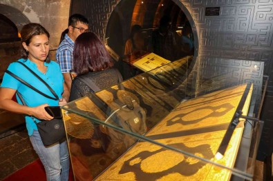 Talas'in Tipkibasim Kur'an Sergisi'ne Yogun Ilgi