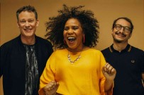 Zuco 103 Müzik Grubu 15 Yil Aradan Sonra Kadiköy'de