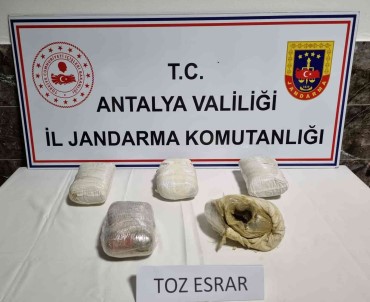 Antalya'da 5 Kilogram Toz Esrar Ele Geçirildi