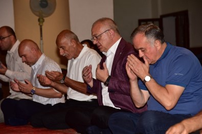 Baskan Ergün, Merhum Kayinvalidesi Için Mevlit Okuttu