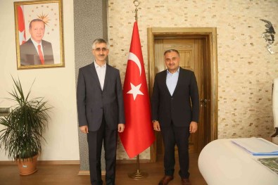 Milli Egitim Bakan Yardimcisi Yilmaz'dan Develi'ye Ziyaret