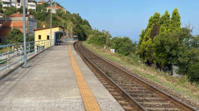 Yük Treninin Çarptigi Futbolcu Hayatini Kaybetti