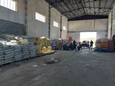 Elazig'da 54 Ton Sahte Gübre Ele Geçirildi