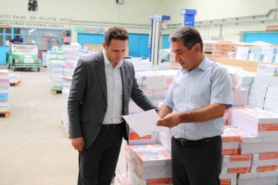 Mugla'da Ücretsiz Ders Kitaplari Siralarda Yerini Aliyor