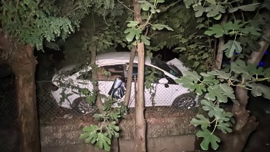 Tirla Otomobil Çarpisti Açiklamasi 4 Yarali