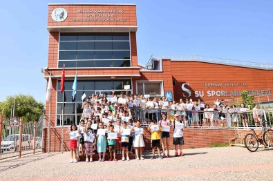 Yüzme Keyfi Tepebasi'nda