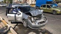 Elazig'da Trafik Kazasi Açiklamasi 1 Yarali