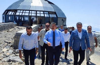 Vali Yilmaz Açiklamasi 'Düldül Dagi'na Yapilan Teleferik 1 Ay Sonra Yolcu Tasimaya Baslayacak'