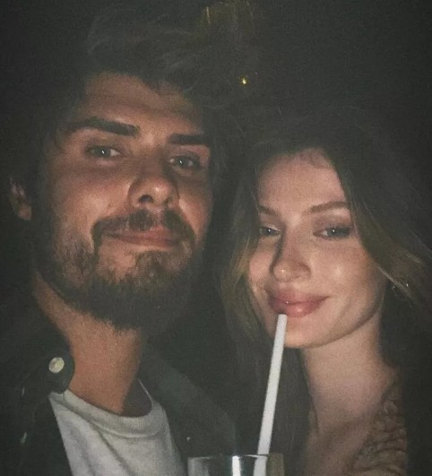 Alman sevgilisiyle görüntülendi!