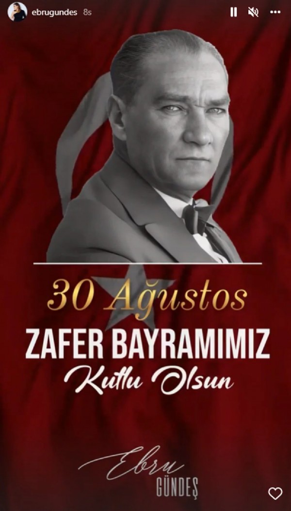 Ünlülerden 30 Ağustos Zafer Bayramı mesajları