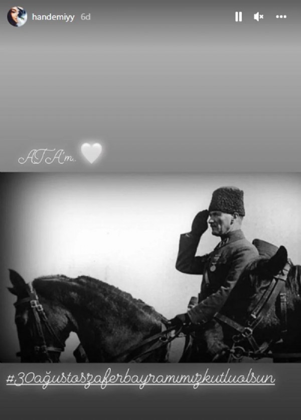 Ünlülerden 30 Ağustos Zafer Bayramı mesajları