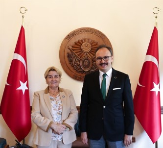 1 Milyar TL Yatirimla 2 Bin 500 Kisinin Çalisacagi 2 Yeni Fabrika Kurulacak