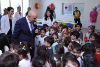 Minikler Için 'Hos Geldiniz Pastasi' Kesildi