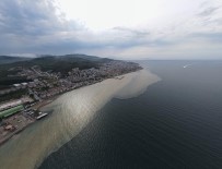 Mudanya Sahili Çamura Boyandi