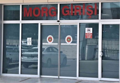 Anne Temizlik Yaparken 2.5 Yasindaki Çocugu Balkondan Düsüp Öldü