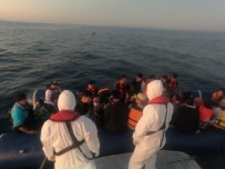 Çanakkale Açiklarinda 53 Düzensiz Göçmen Yakalandi