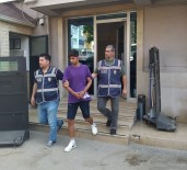 Yasli Kadini Dolandiran Sahte Polis Nefes Kesen Takiple Yakalandi