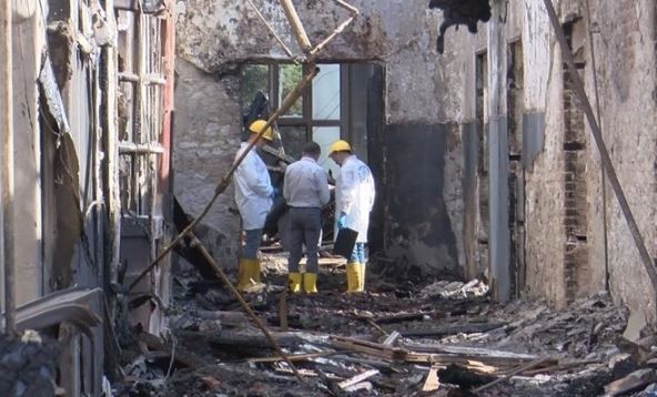 Balıklı Rum Hastanesi alevlere teslim oldu! Yangın sonrası içler acısı durum görüntülendi