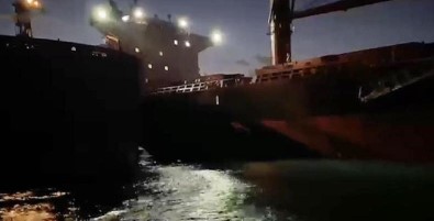 Istanbul Bogazi'nda 2 Gemi Çarpisti, Çalisanlar Arada Kalmaktan Son Anda Kurtuldu