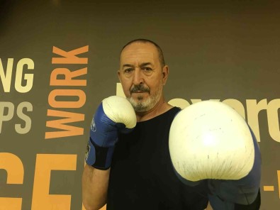 Sagligini 50 Yildir Yaptigi Boksa Borçlu