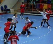 Kadin Hentbolculardan Ikinci Galibiyet