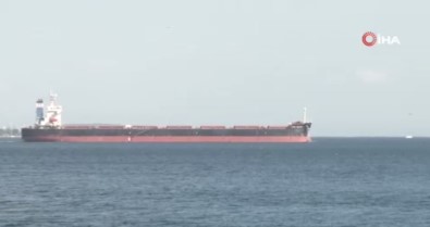 Ukrayna'dan Çin'e Gidecek Olan Star Helena Adli Gemi Ahirkapi Açiklarina Demirledi