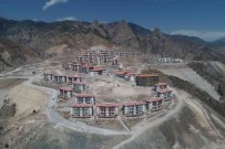 Yeni Yusufeli'nde Bin 501 Hak Sahibi Konutlarinin Tapularini Aldi