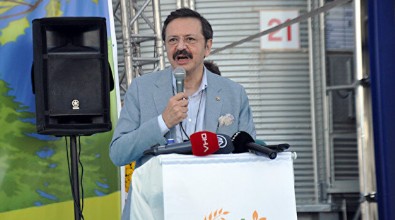 TOBB Başkanı Hisarcıklıoğlu açıkladı! 'Dünyadaki borsalarla yarışır hale geldik!'